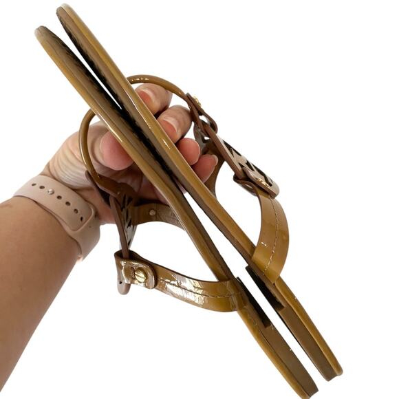 Tory Burch Miller Patent Leather Thong Sandals Flip Flops Beige Tan Size 10.5 - Picture 10 of 10